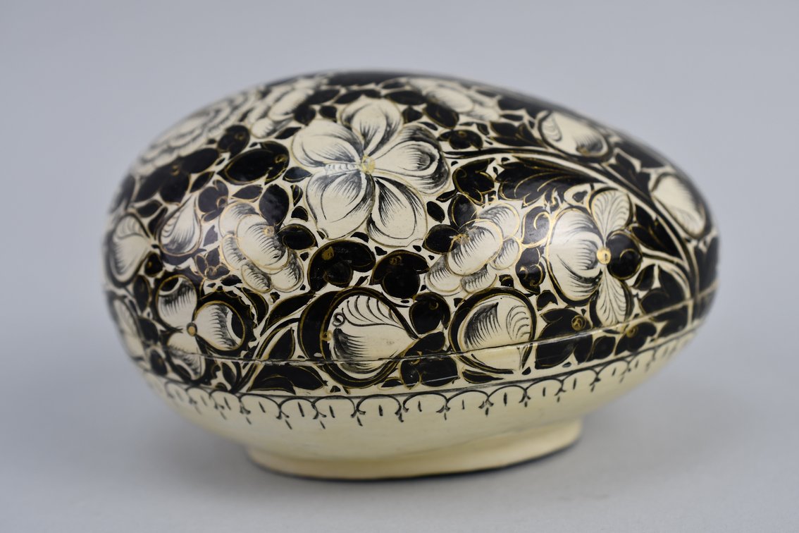 Arabia Hubertus Bird Plate, Decorative Egg Box & Stone Eggs, photo 8 of 22
