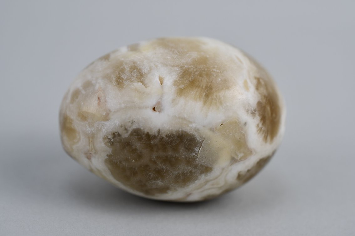 Arabia Hubertus Bird Plate, Decorative Egg Box & Stone Eggs, photo 16 of 22