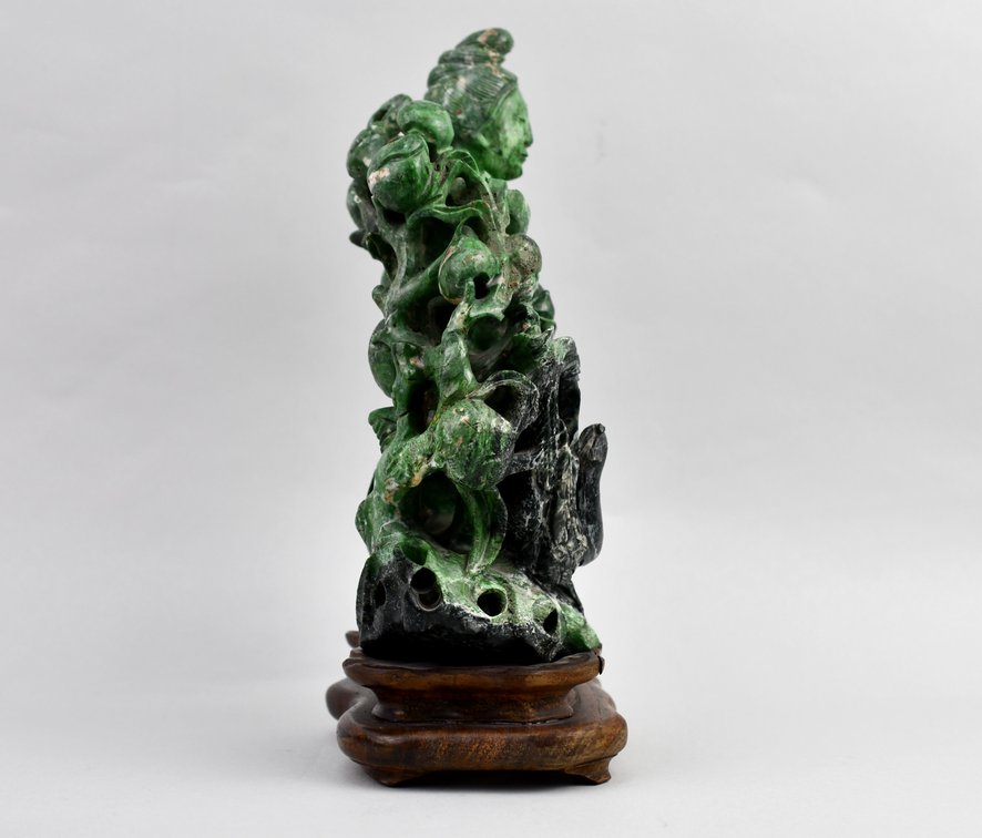 Chloromelanite Guanyin Statue Carving, photo 15 of 18