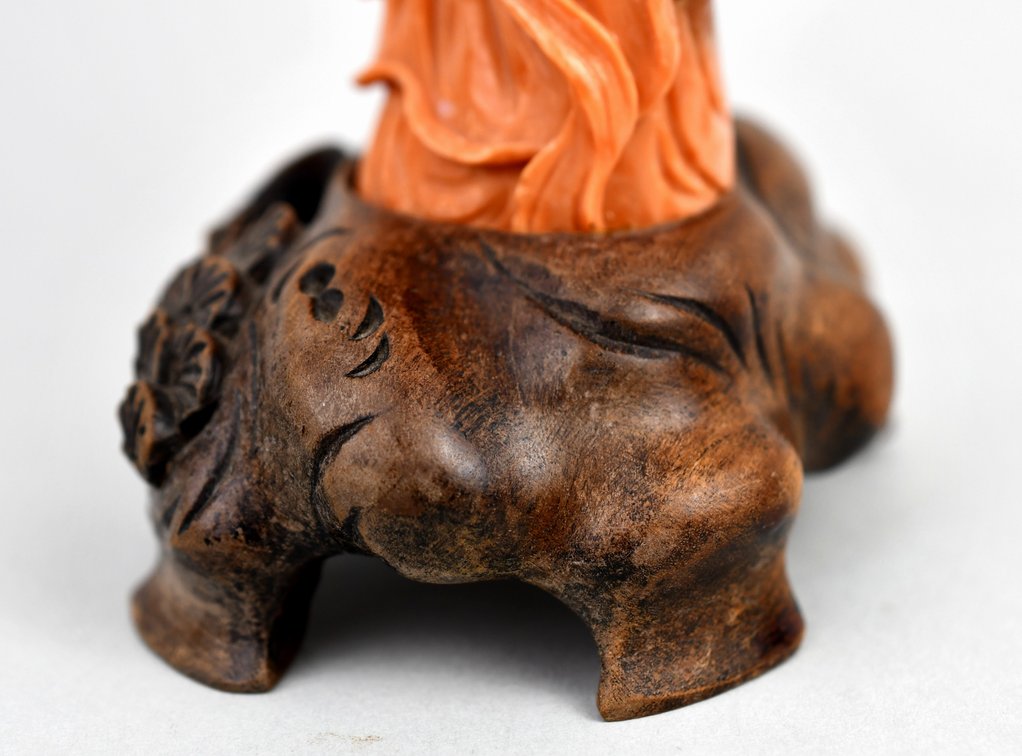Carved Red Coral Guanyin Sculpture, photo 8 of 17