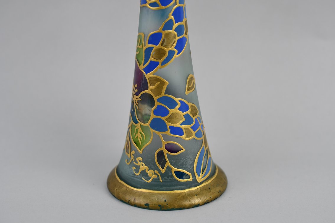 Vintage Enameled & Gilt Glass Pieces, photo 9 of 19