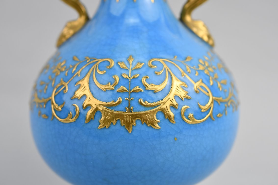 Mintons Bleu Céleste Gilt Twin-Handled Vases, photo 12 of 19