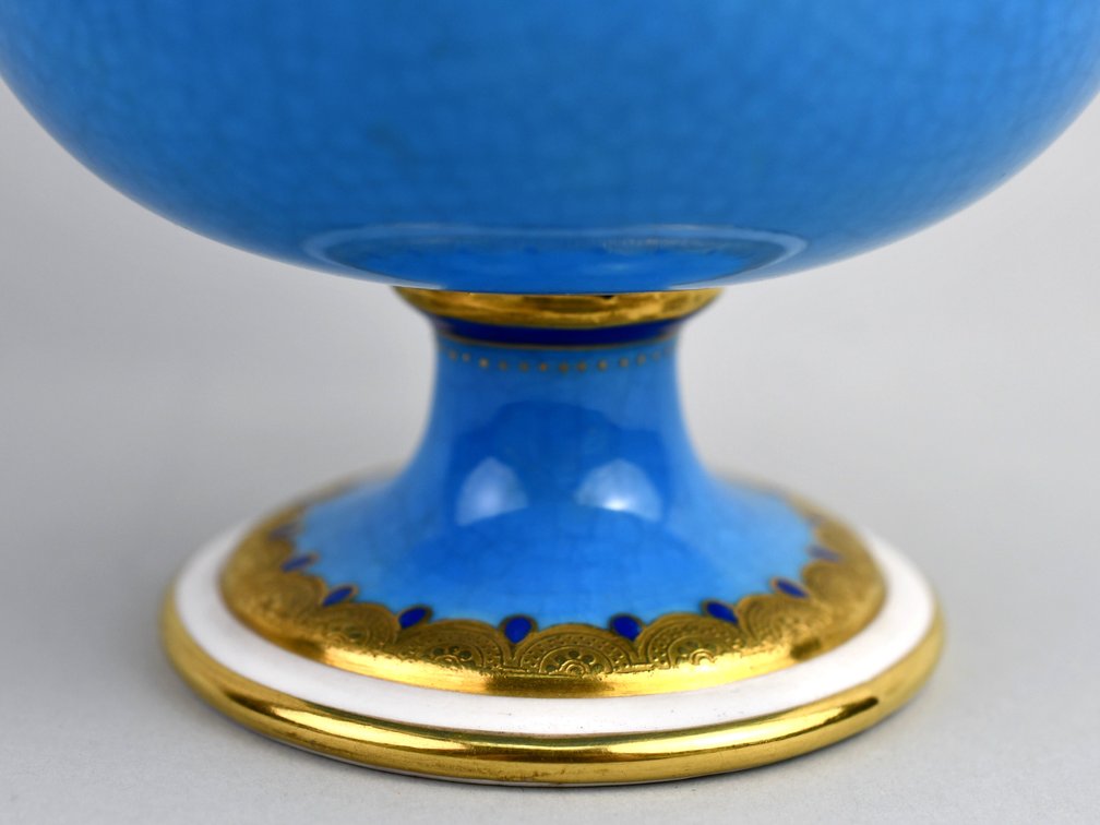 Mintons Bleu Céleste Gilt Twin-Handled Vases, photo 13 of 19