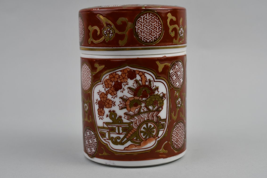 Japanese Gold Imari Hand-Painted Three-Piece Set, photo 15 of 19