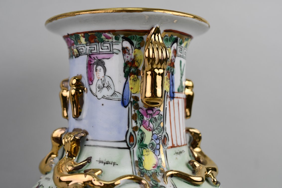 Chinese Famille Rose Canton Vases, photo 21 of 27