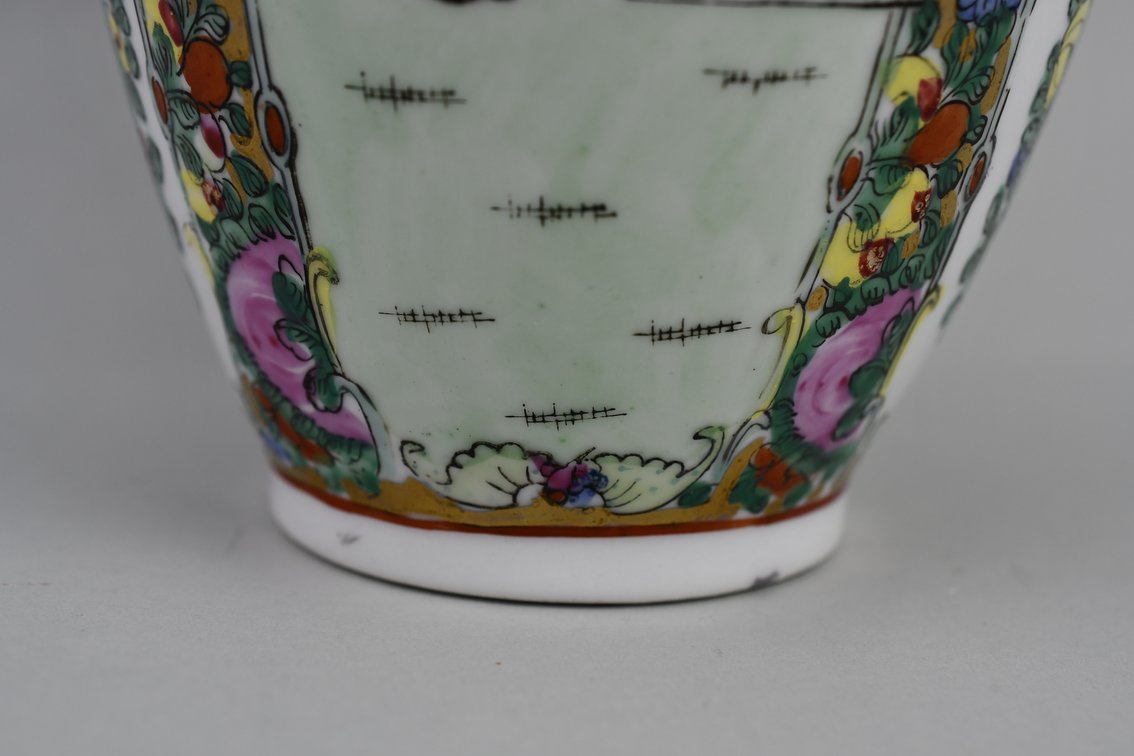 Chinese Famille Rose Canton Vases, photo 19 of 27