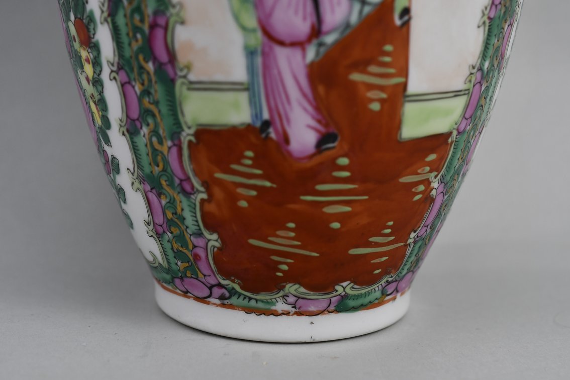 Chinese Famille Rose Canton Vases, photo 6 of 27