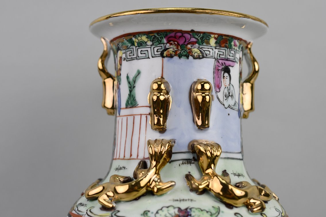 Chinese Famille Rose Canton Vases, photo 16 of 27