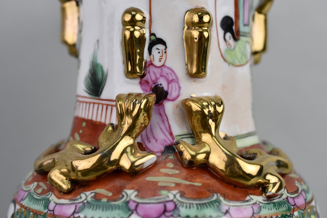 Chinese Famille Rose Canton Vases, photo 10 of 27
