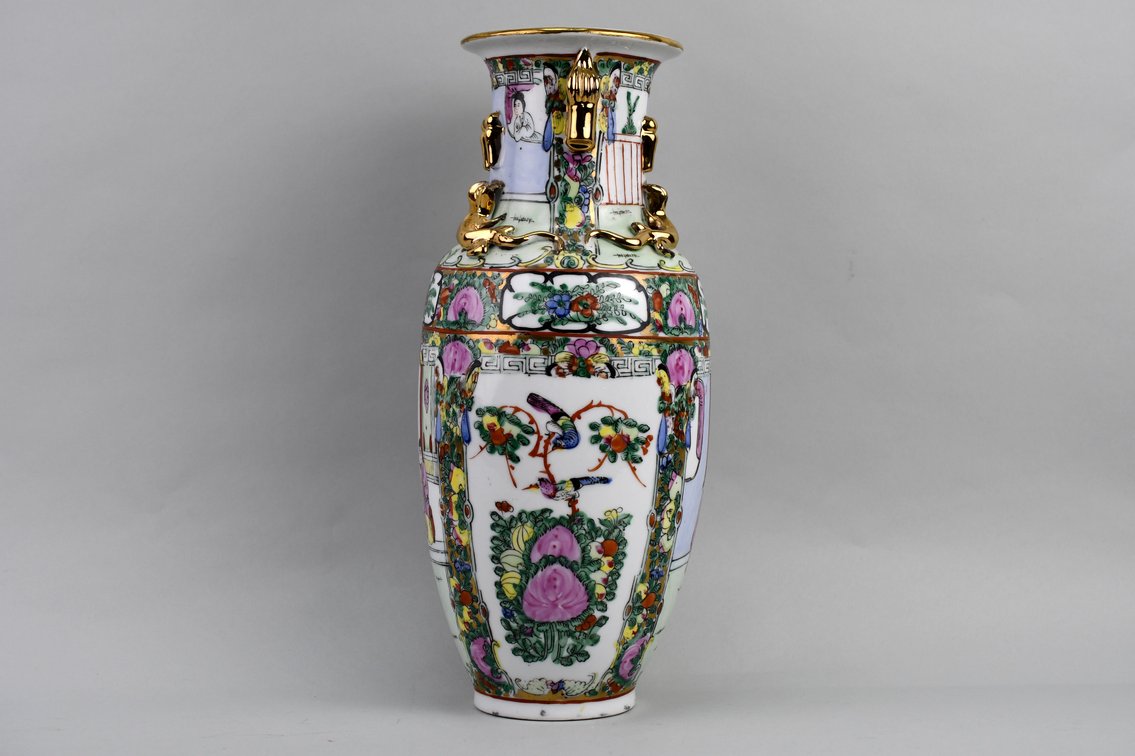 Chinese Famille Rose Canton Vases, photo 20 of 27