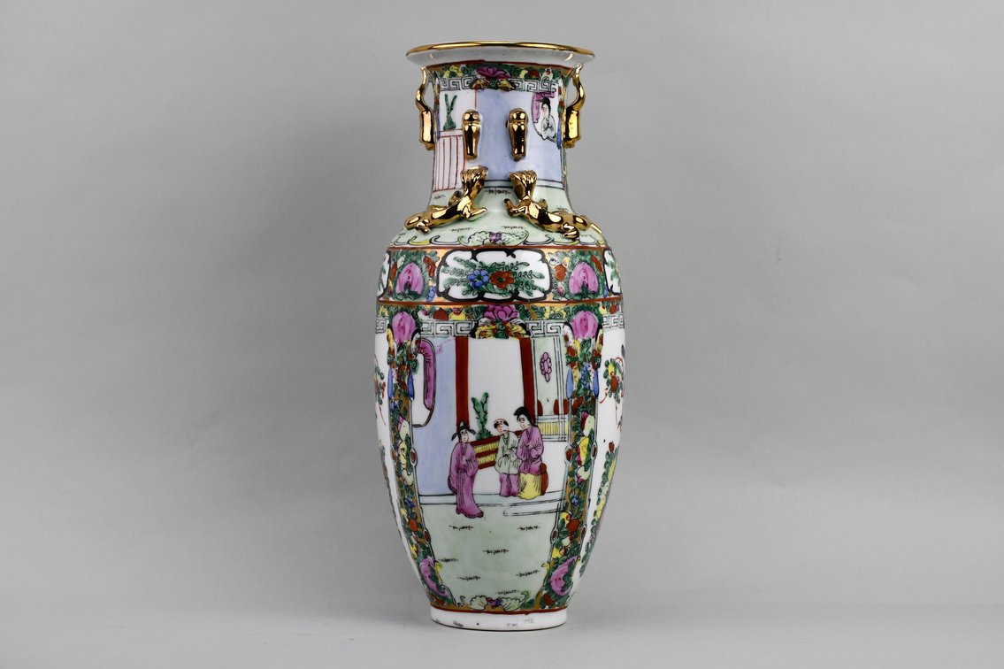 Chinese Famille Rose Canton Vases, photo 23 of 27