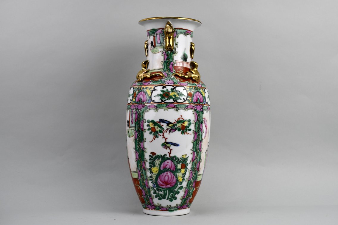 Chinese Famille Rose Canton Vases, photo 7 of 27