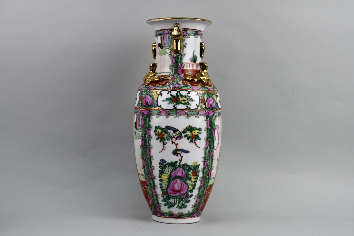 Chinese Famille Rose Canton Vases, photo 11 of 27