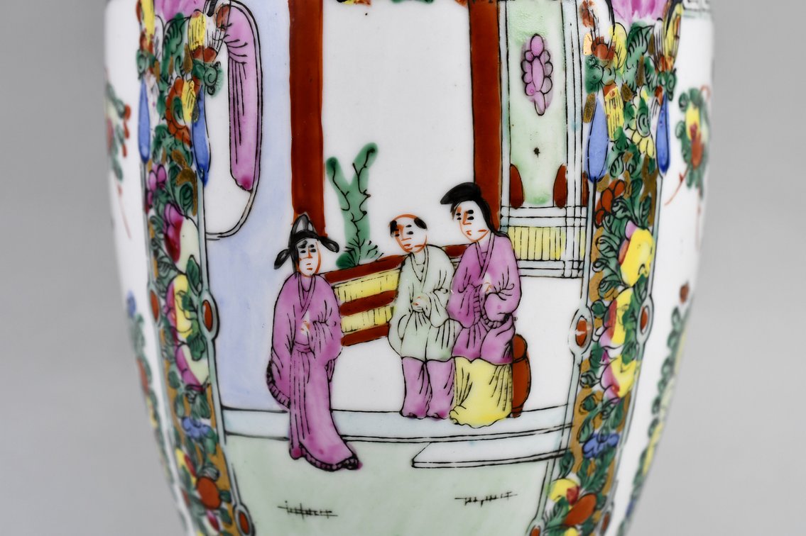 Chinese Famille Rose Canton Vases, photo 18 of 27