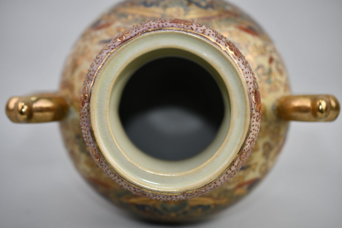 Japanese Satsuma-Style Gilt Lidded Urn, photo 12 of 14