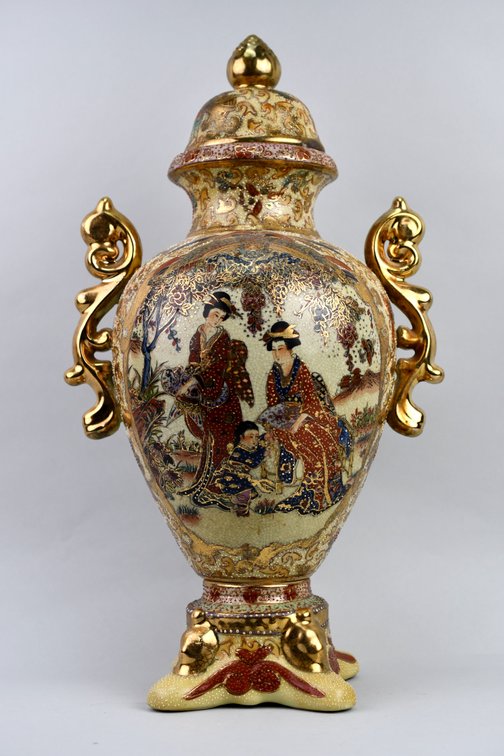 Japanese Satsuma-Style Gilt Lidded Urn, photo 9 of 14