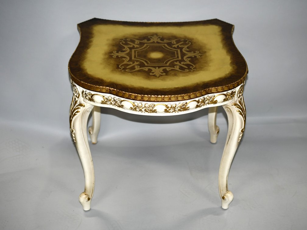 Vintage Italian Florentine Style Gilt End Tables, photo 2 of 26