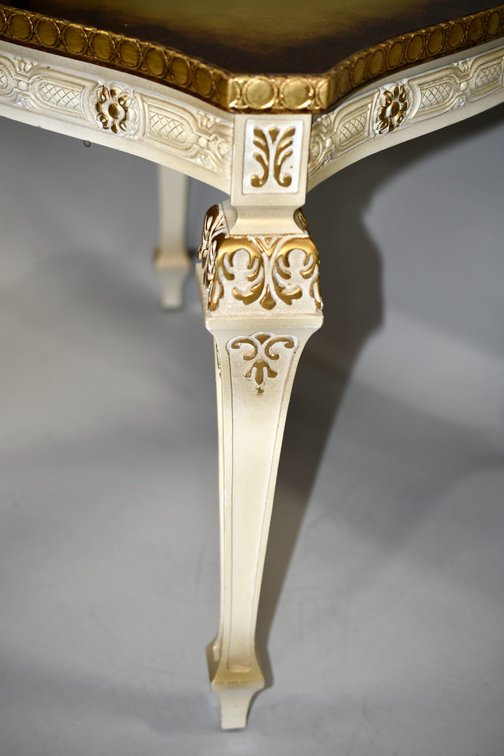 Vintage Italian Florentine Style Gilt End Tables, photo 22 of 26