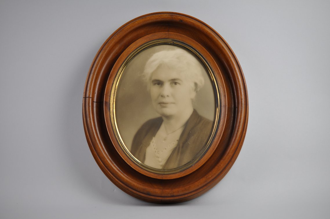 Victorian Oval Walnut Picture Frames, photo 5 of 16