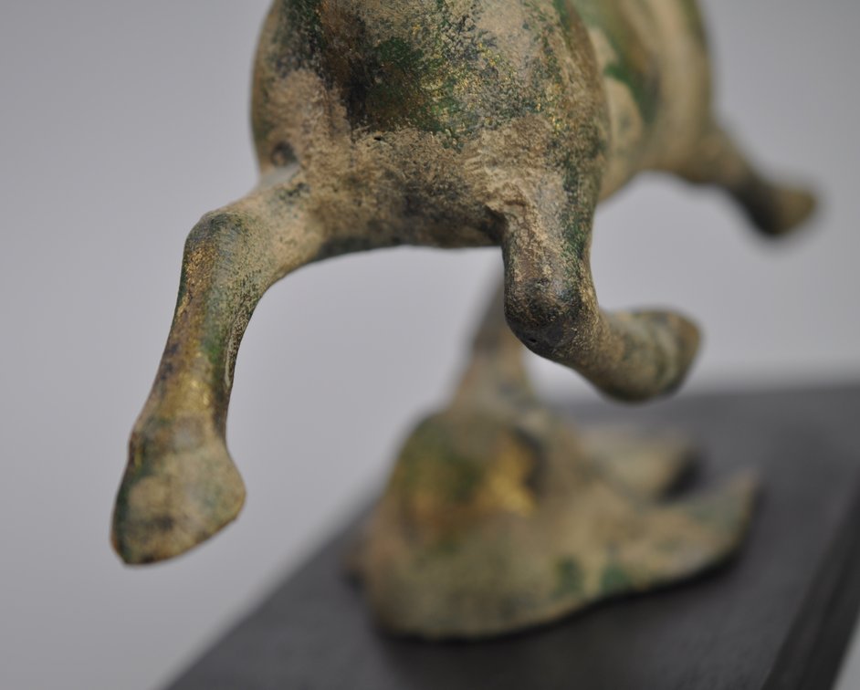 Otagiri Flying Horse of Kansu Cast Iron Sculpture, photo 10 of 20