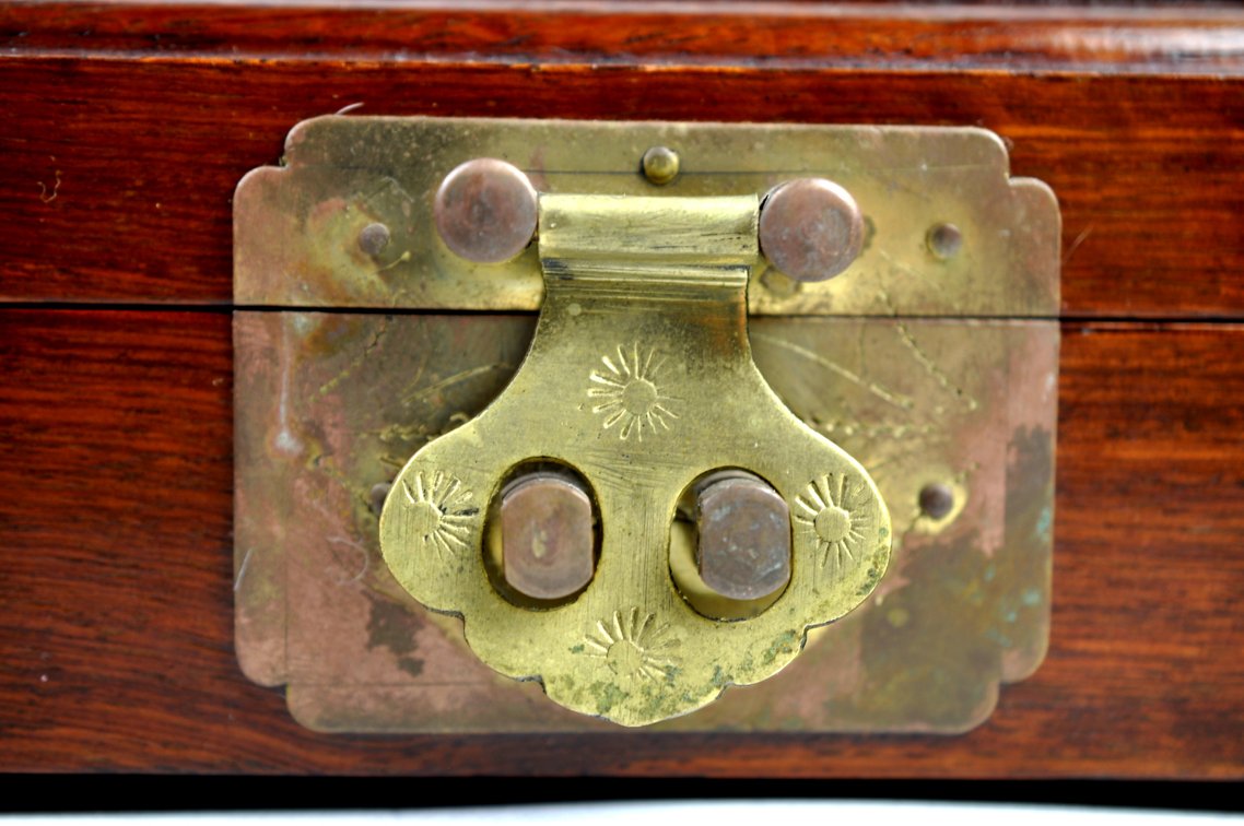 Chinese Hong Kong Hardwood Compartment Box, photo 5 of 6