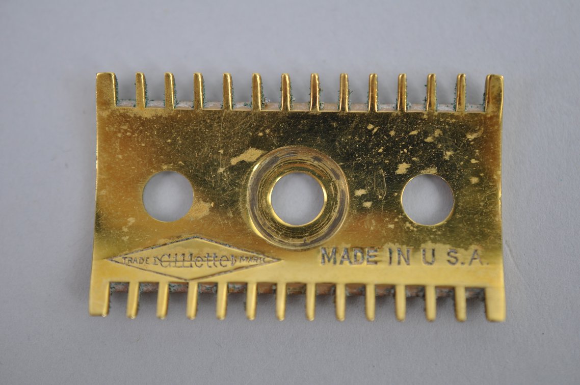 Gillette Milady Décolleté Gold-Plated Razor Travel Set, photo 11 of 18