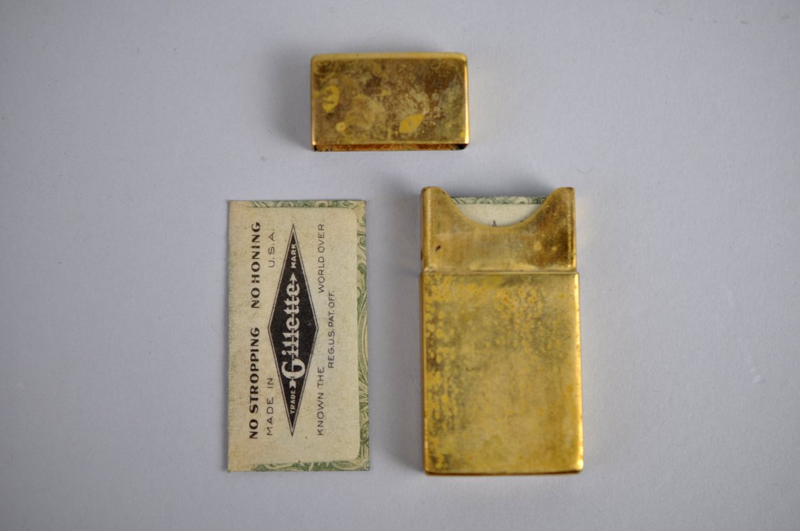 Gillette Milady Décolleté Gold-Plated Razor Travel Set, photo 5 of 18