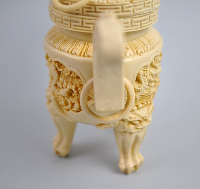 Dragon Tripod Covered Vessel, photo 17 of 22