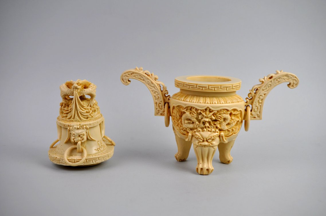 Dragon Tripod Covered Vessel, photo 18 of 22