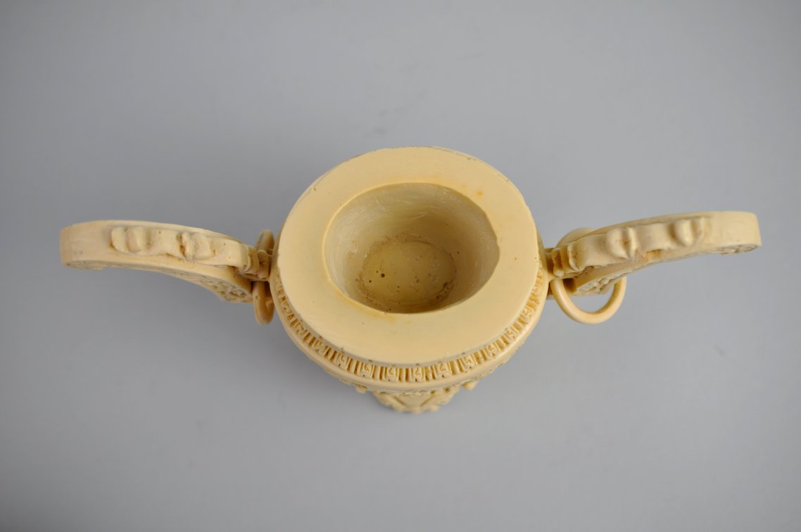 Dragon Tripod Covered Vessel, photo 20 of 22