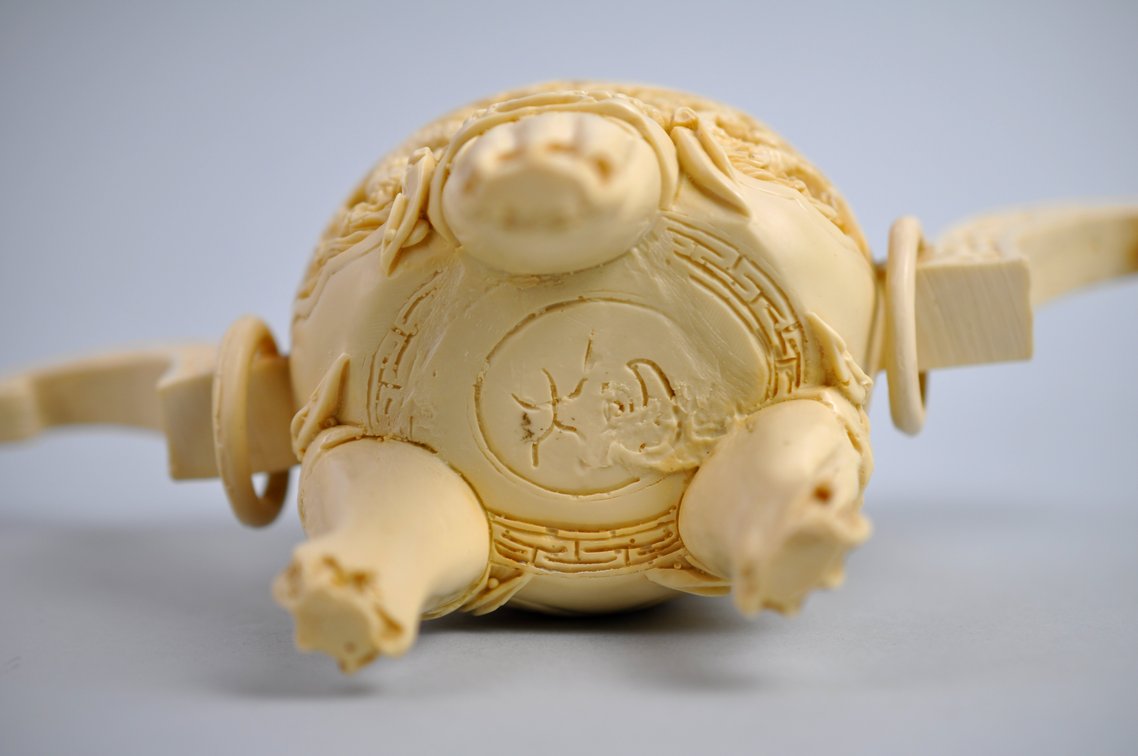 Dragon Tripod Covered Vessel, photo 21 of 22