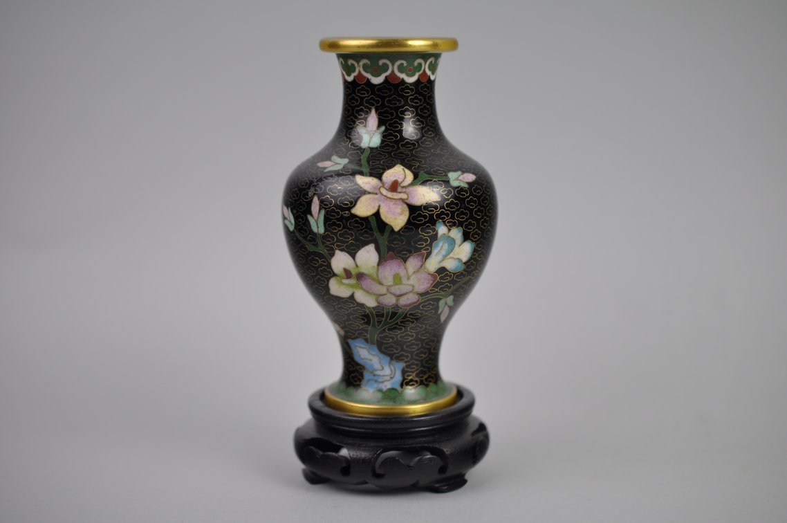 Chinese Cloisonné Floral Vase Collection, photo 2 of 29