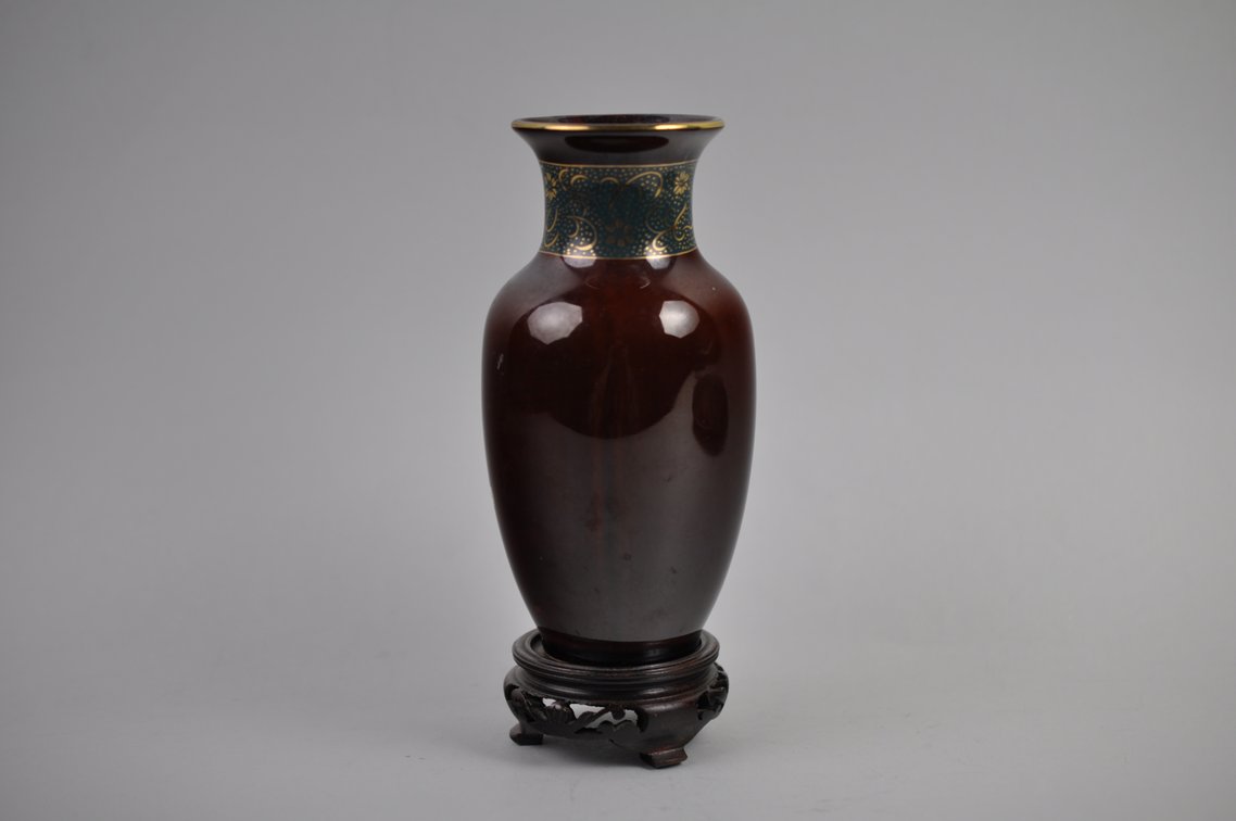 Japanese Arita Bird and Floral Vase and Charger, photo 18 of 21
