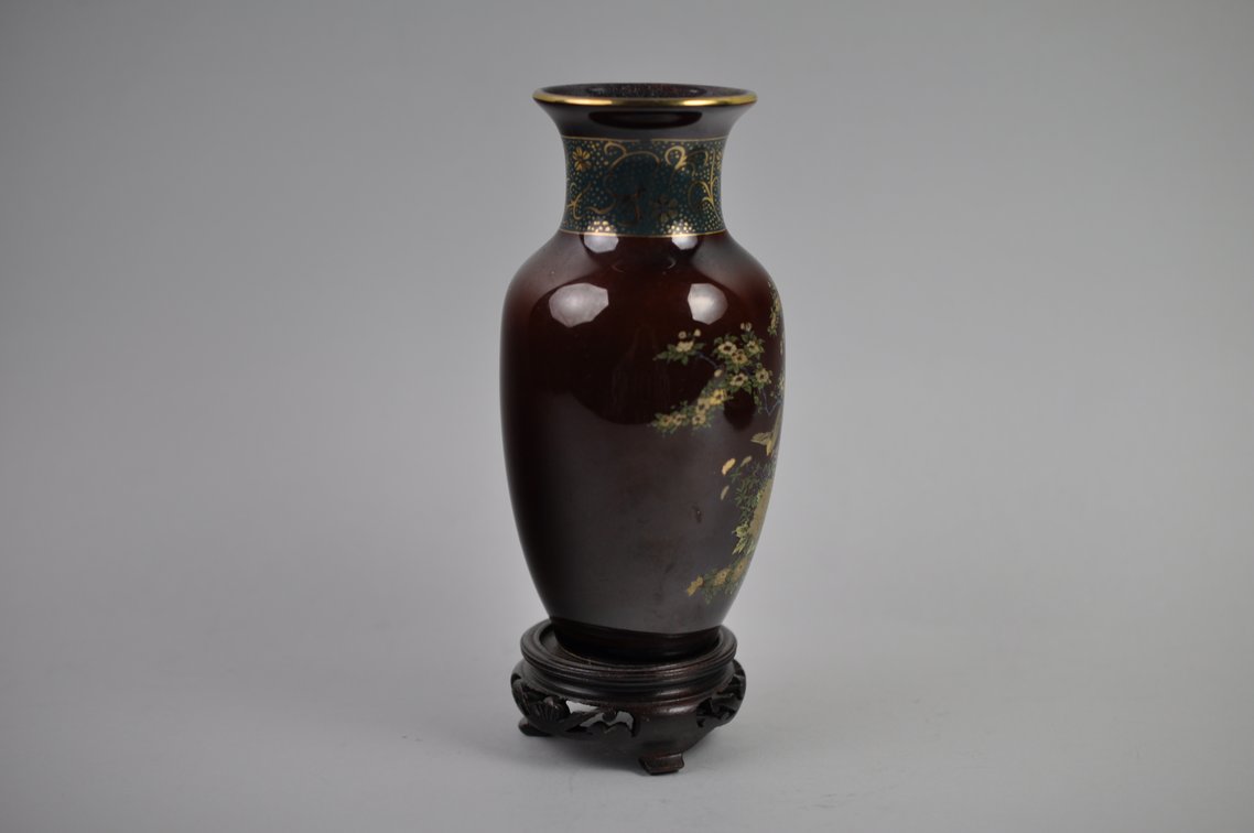 Japanese Arita Bird and Floral Vase and Charger, photo 19 of 21