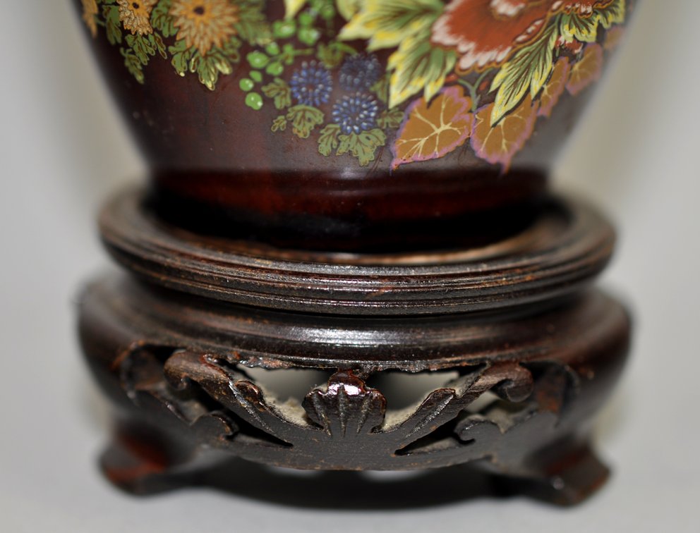Japanese Arita Bird and Floral Vase and Charger, photo 16 of 21
