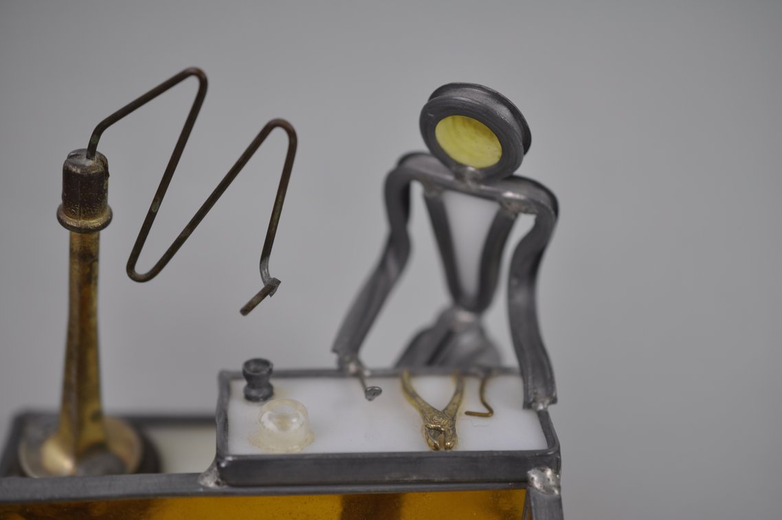 Dentist Themed Sculpture & Mechanical Bank, photo 23 of 34