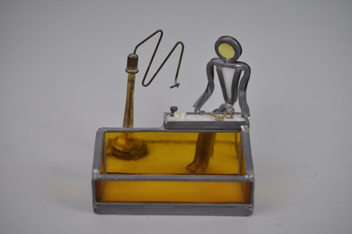 Dentist Themed Sculpture & Mechanical Bank, photo 22 of 34