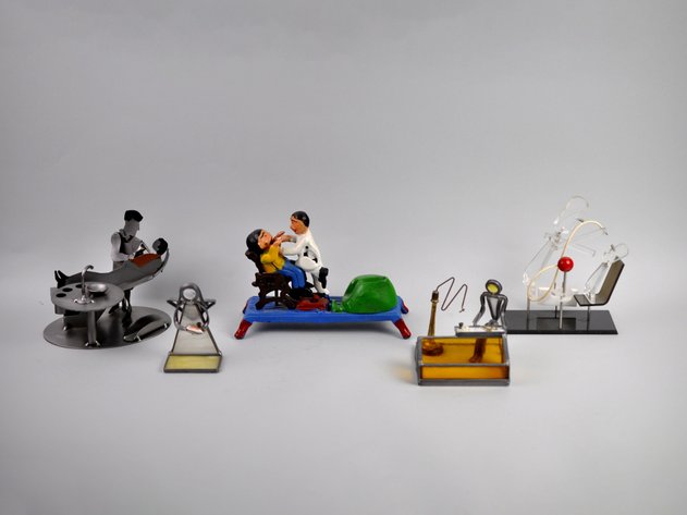 Dentist Themed Sculpture & Mechanical Bank