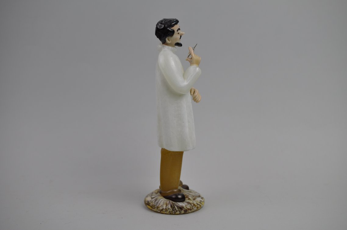 Specialty Dentist Sculptures and Painting, photo 18 of 39