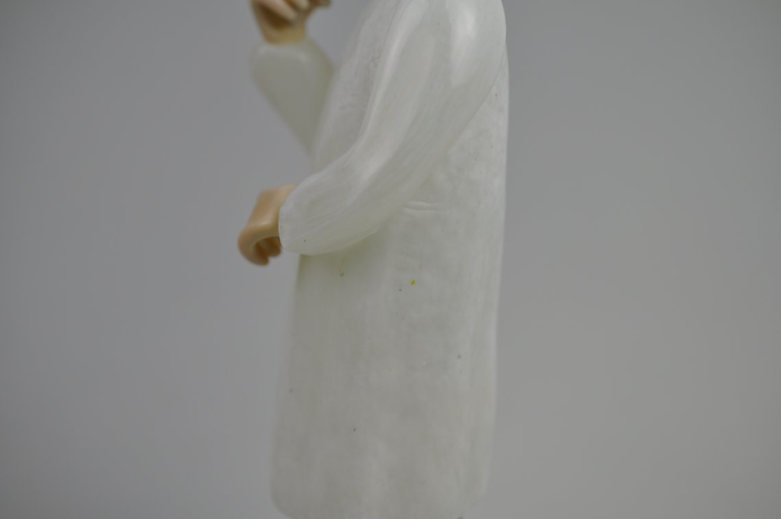 Specialty Dentist Sculptures and Painting, photo 13 of 39