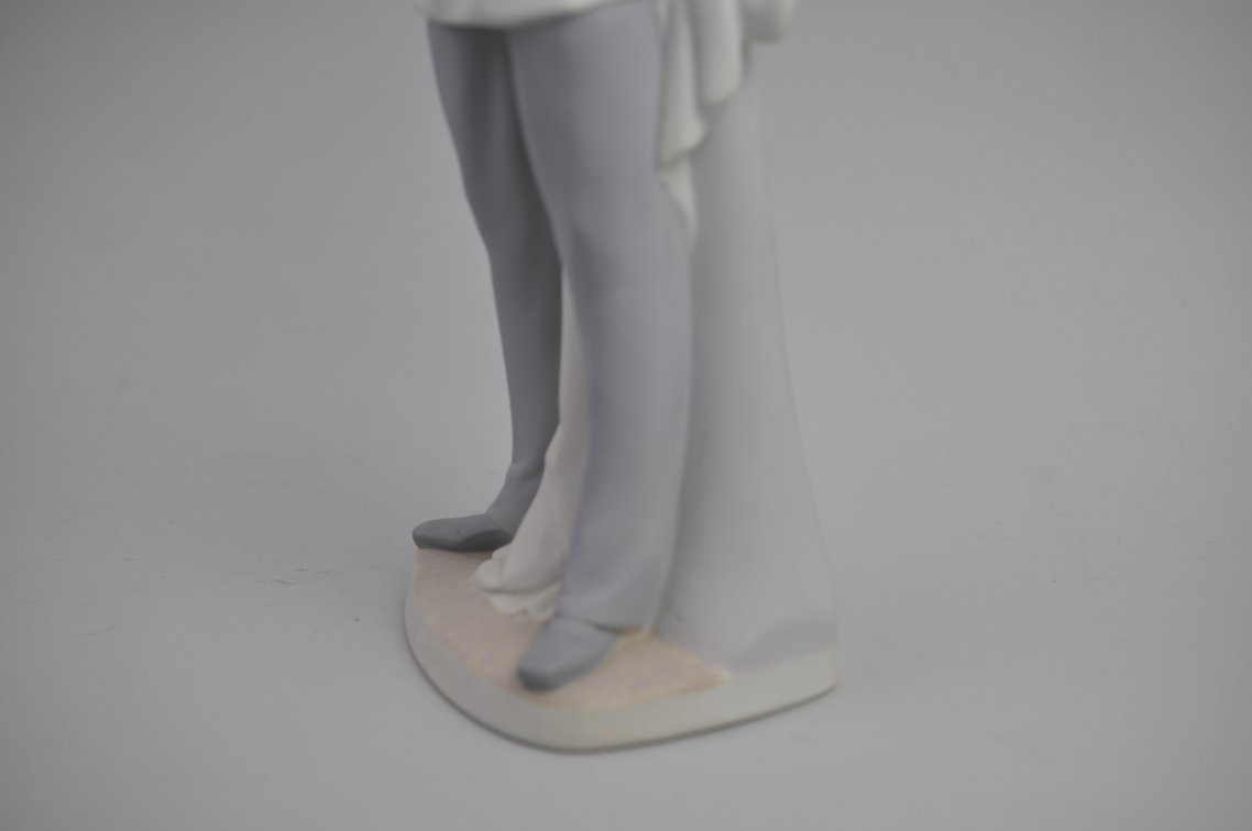 Specialty Dentist Sculptures and Painting, photo 31 of 39