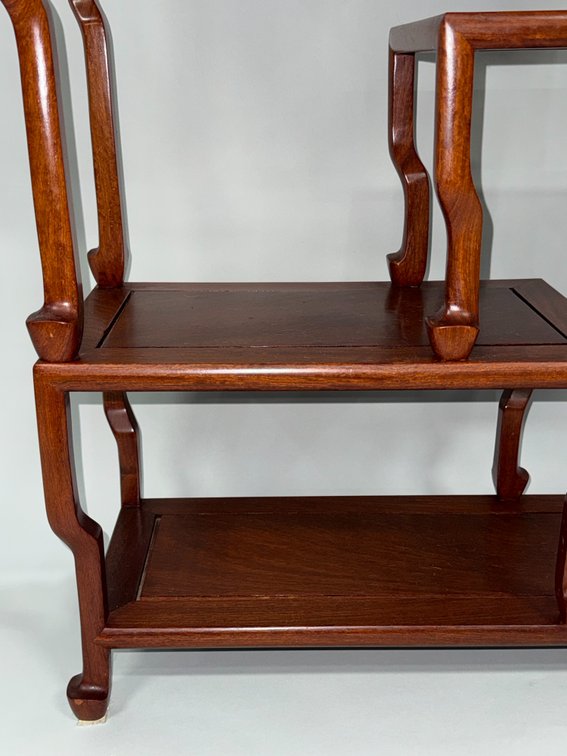 Asymmetrical Duobaoge Display Shelf / Étagère, photo 5 of 14