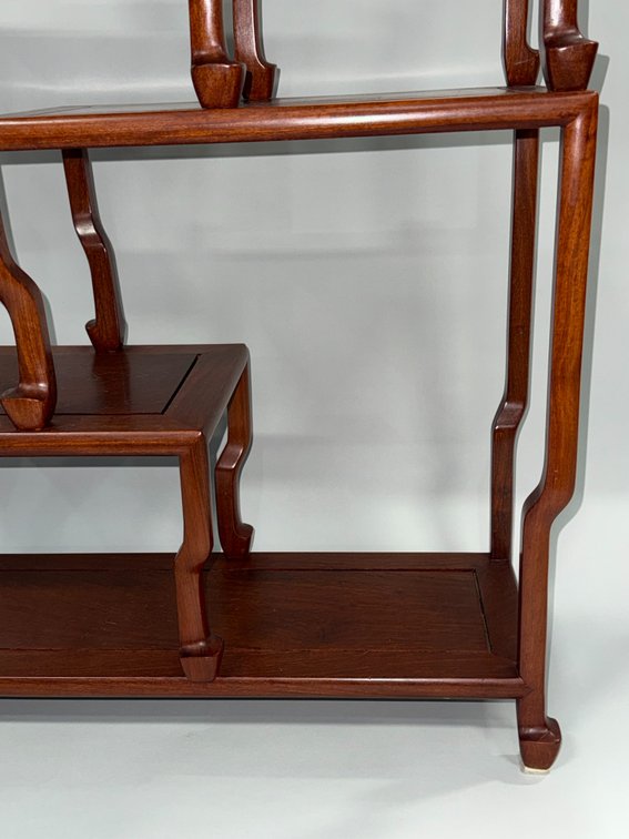 Asymmetrical Duobaoge Display Shelf / Étagère, photo 6 of 14