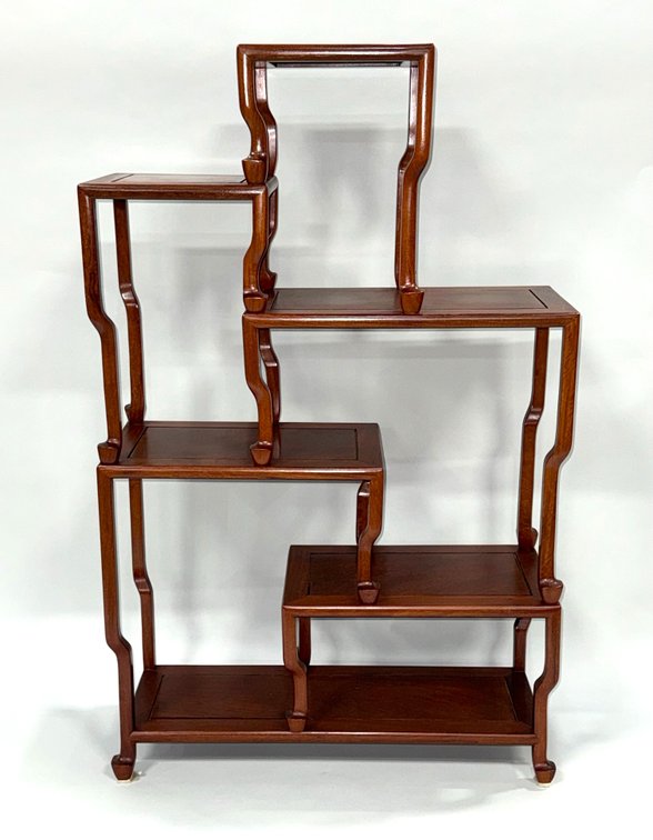 Asymmetrical Duobaoge Display Shelf / Étagère, photo 10 of 14
