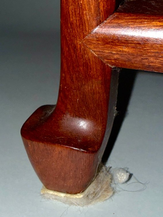 Asymmetrical Duobaoge Display Shelf / Étagère, photo 12 of 14