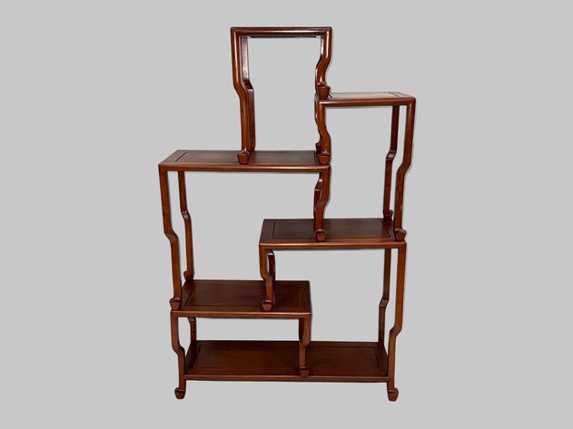 Asymmetrical Duobaoge Display Shelf / Étagère
