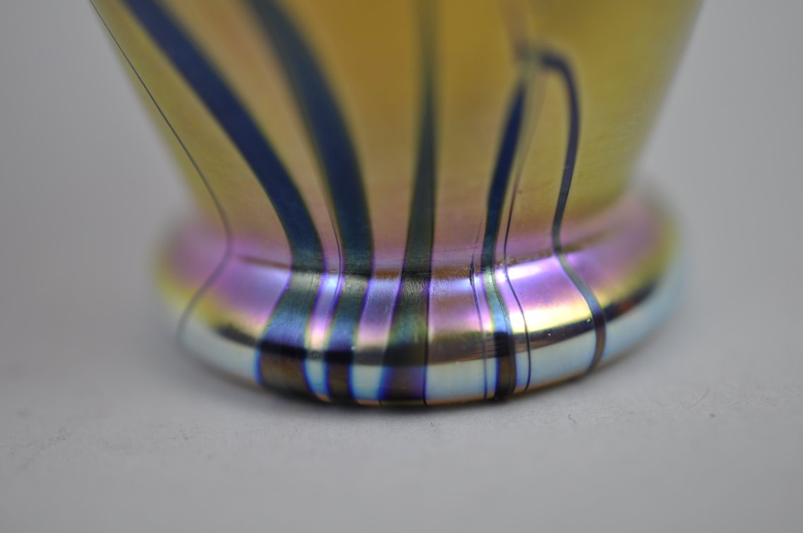 Lundberg Signed Dragonfly Iridescent Miniature Vase, photo 10 of 16