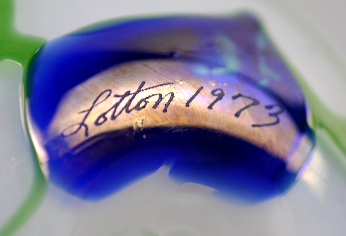 Charles Lotton 1973 Hand Blown Art Glass Vase, photo 12 of 12