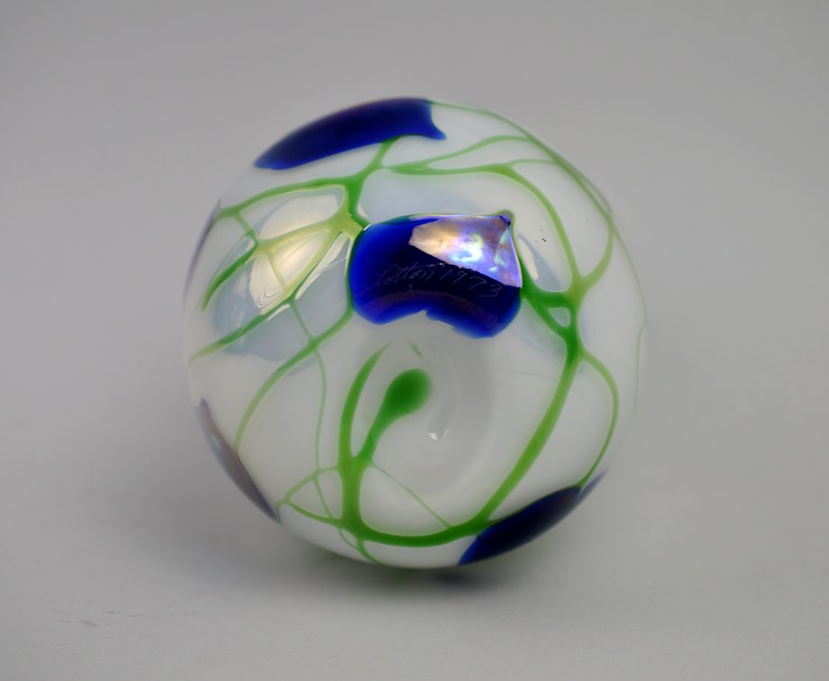 Charles Lotton 1973 Hand Blown Art Glass Vase, photo 11 of 12
