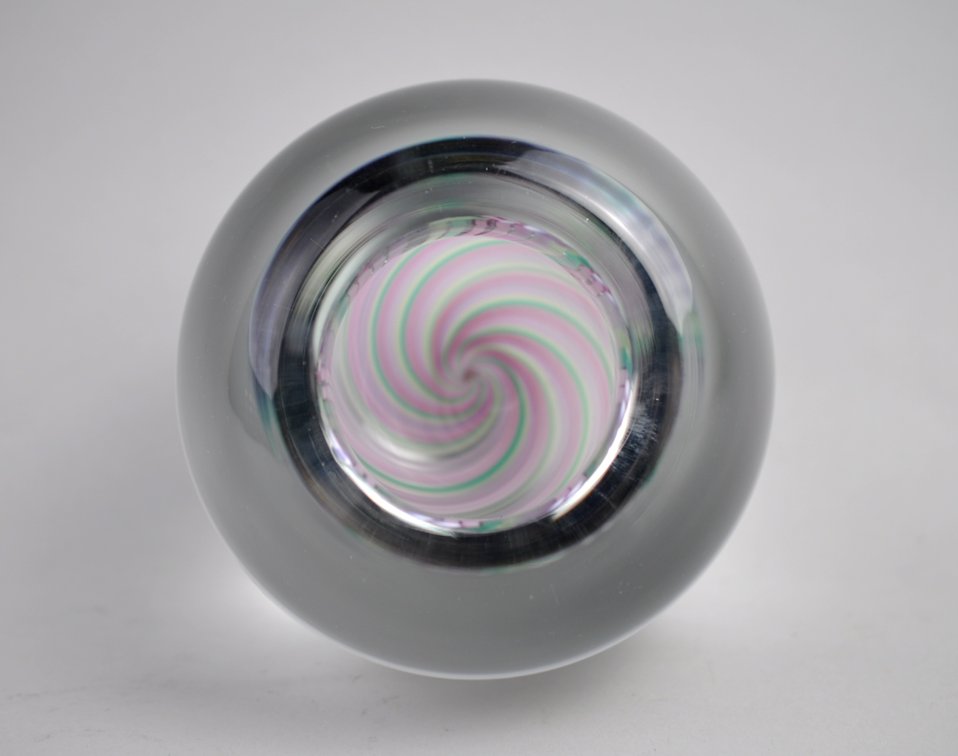 Josh Simpson Pink & Green Spiral Art Glass Vase, photo 9 of 12